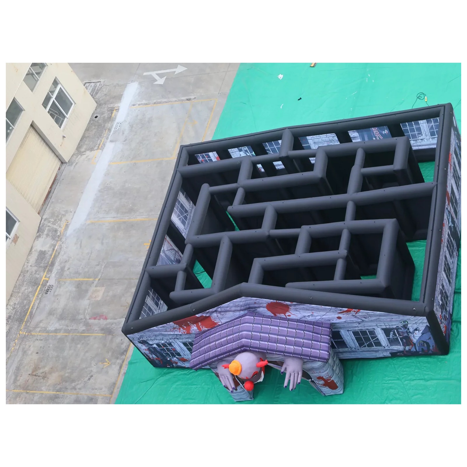 Kids Outdoor Venues - Large Gray Covered Inflatable Maze 10X10m