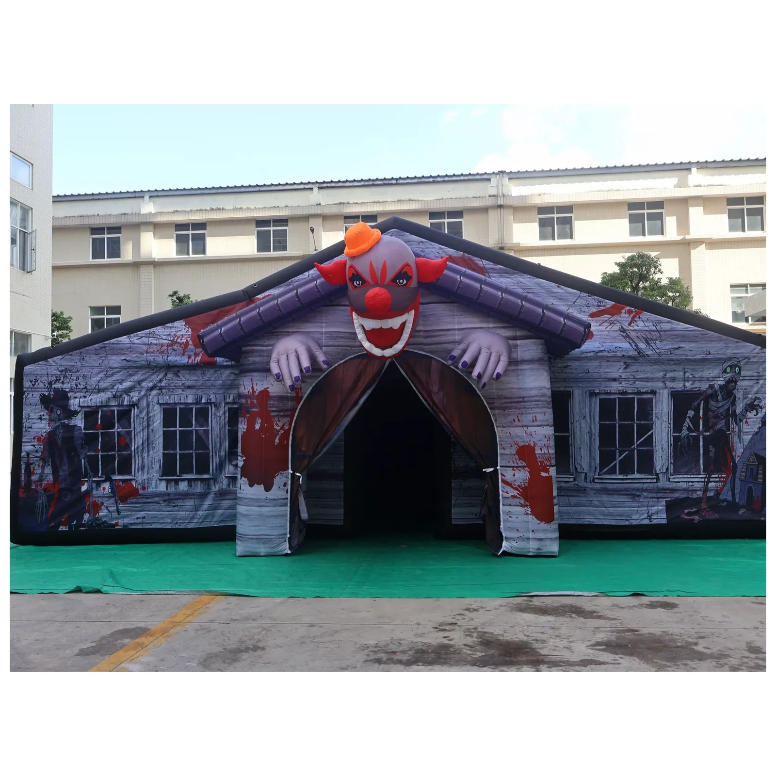 Large Gray Covered Inflatable  - Kids Outdoor Venues recension och pris