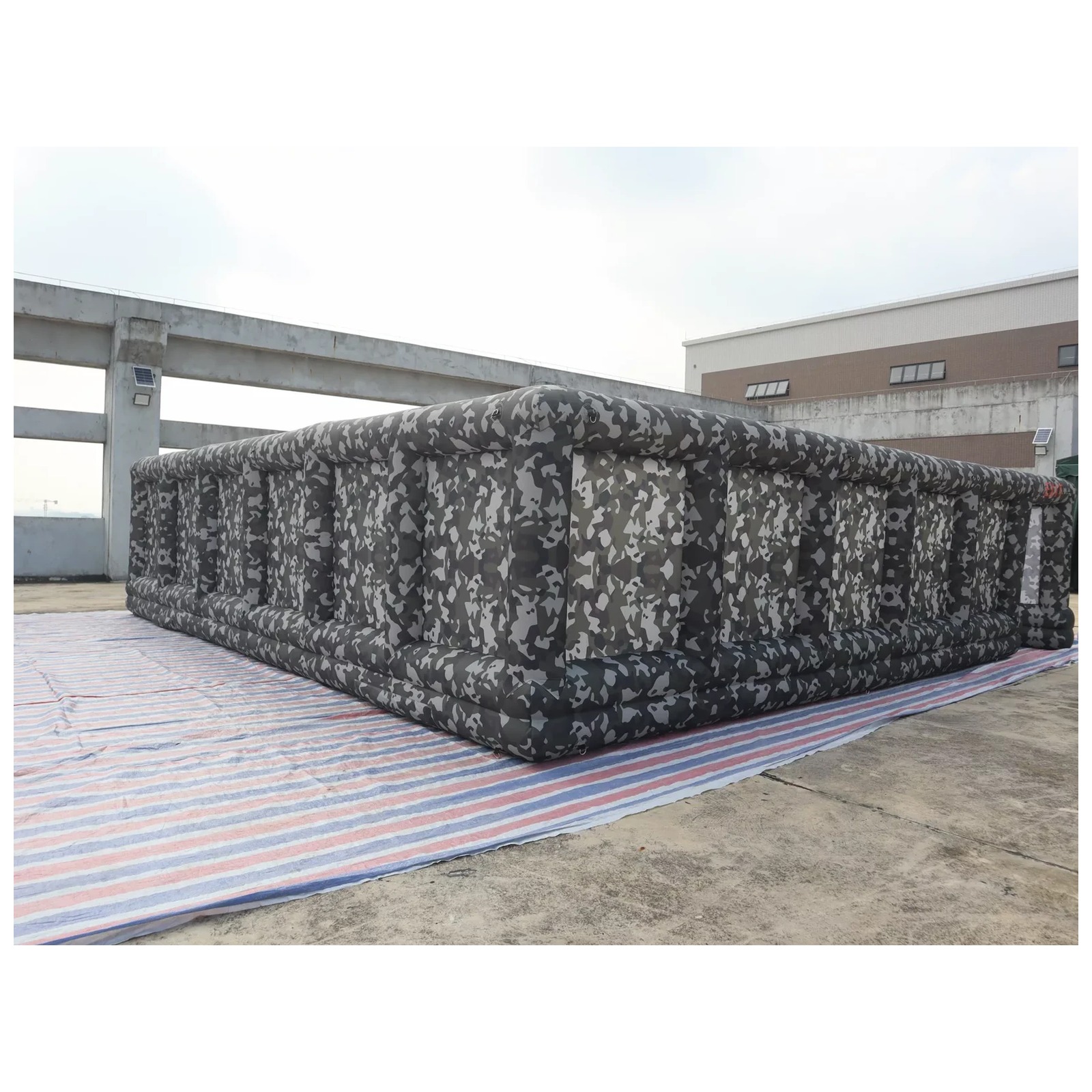 Large Gray Camouflage Open Inf - Kids Outdoor Venues recension och pris